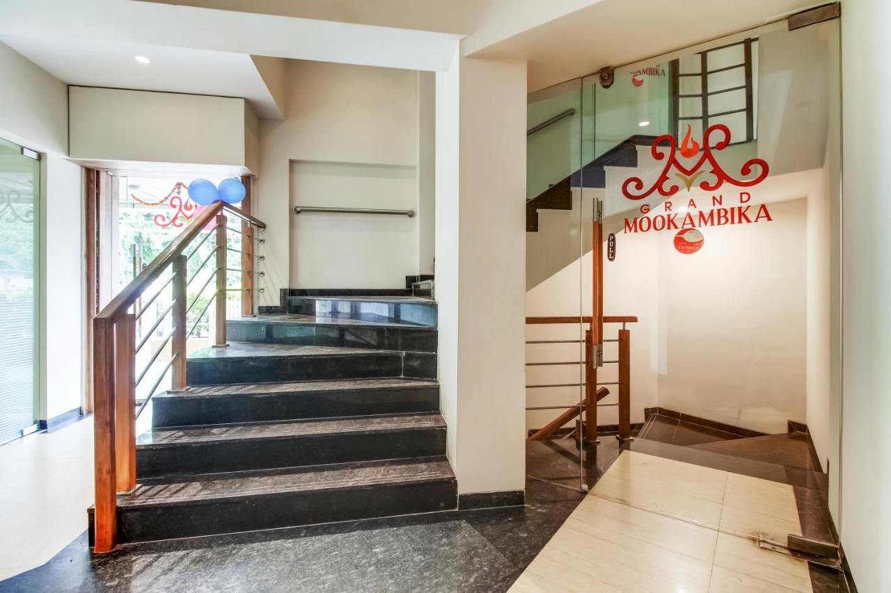 Hotel Grand Mookambika Nová Bombaj Exteriér fotografie